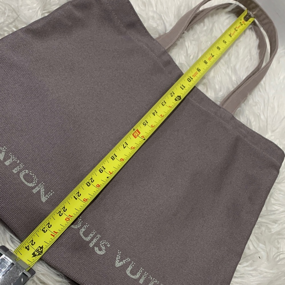 LOUIS Vuitton Taupe Canvas Tote - Picture 9 of 13